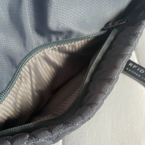 Sherpani Addison Duffel Bag NWT - Picture 7 of 8